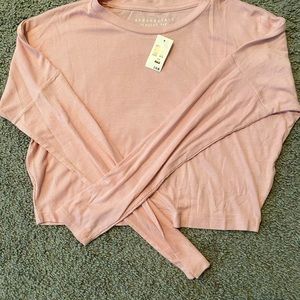 Aeropostale crop long sleeve t-shirt small